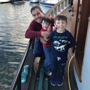 Meet your Posher, Rene